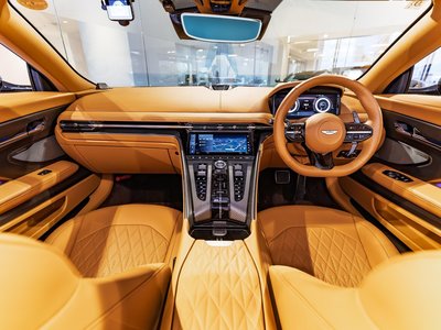 صورة 3 لـ 2024 Aston Martin DB12 VOLANTE