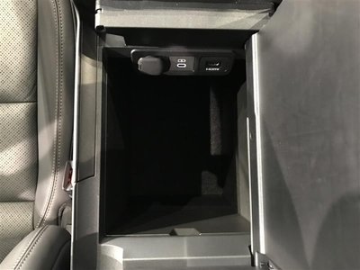 صورة 44 لـ 2023 Toyota VELLFIRE