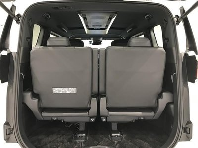 صورة 63 لـ 2023 Toyota VELLFIRE