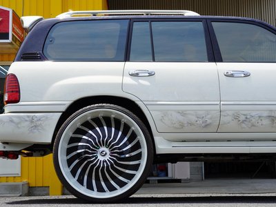 صورة 24 لـ 1999 Lexus LX