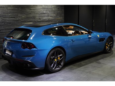2017 Ferrari GTC4 LUSSO 照片 2