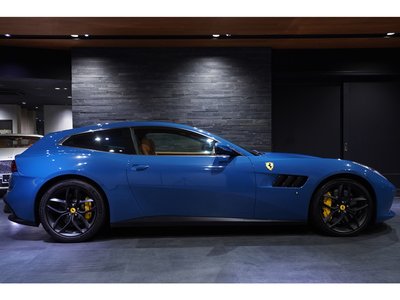 2017 Ferrari GTC4 LUSSO 照片 10