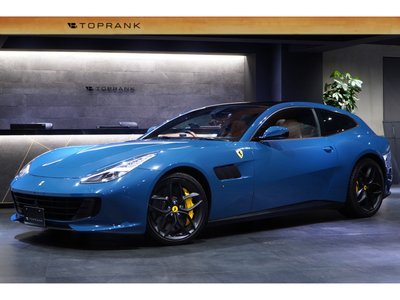 2017 Ferrari GTC4 LUSSO 照片 1