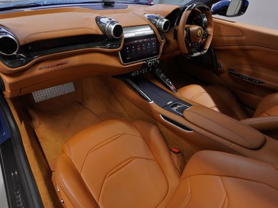 2017 Ferrari GTC4 LUSSO 照片 17