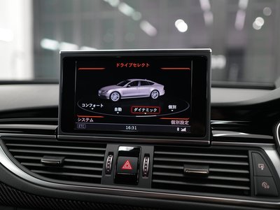 صورة 26 لـ 2016 AUDI RS7 SPORTBACK