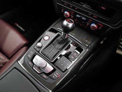 صورة 24 لـ 2016 AUDI RS7 SPORTBACK