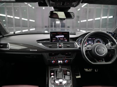 صورة 15 لـ 2016 AUDI RS7 SPORTBACK