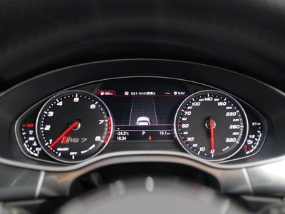 صورة 20 لـ 2016 AUDI RS7 SPORTBACK