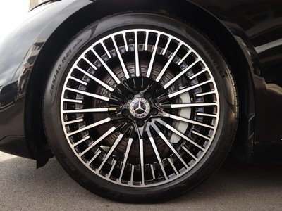 2025 Mercedes-BENZ EQS thumbnail 18