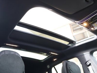 2025 Mercedes-BENZ EQS photo 12