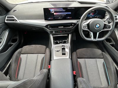 صورة 13 لـ 2025 BMW 3 SERIES