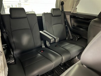 صورة 32 لـ 2021 Toyota ALPHARD