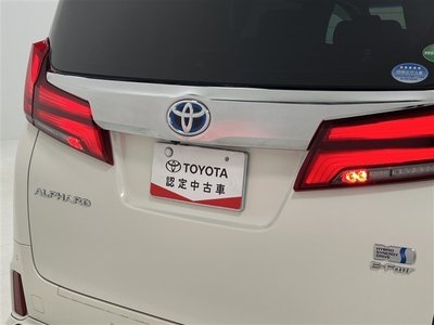صورة 12 لـ 2021 Toyota ALPHARD