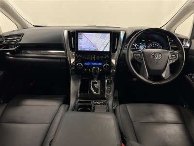 صورة 15 لـ 2021 Toyota ALPHARD