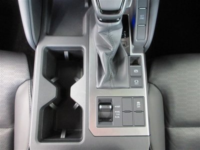صورة مصغرة 38 لـ 2024 Toyota LAND CRUISER 250