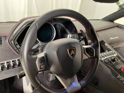صورة مصغرة 13 لـ 2015 Lamborghini AVENTADOR
