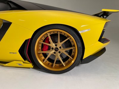 صورة مصغرة 7 لـ 2015 Lamborghini AVENTADOR