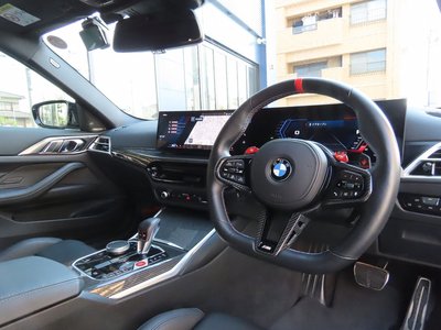 صورة 2 لـ 2024 BMW M4 COUPE