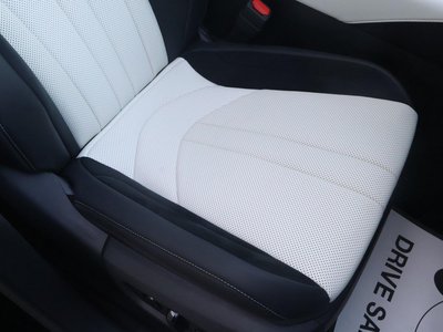 2026 Lexus RX 缩略图 33