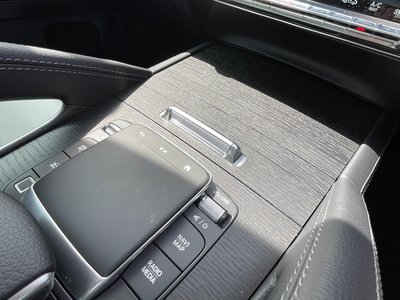 2026 Mercedes-BENZ GLE — миниатюра 50