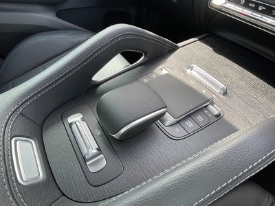 2026 Mercedes-BENZ GLE — миниатюра 51