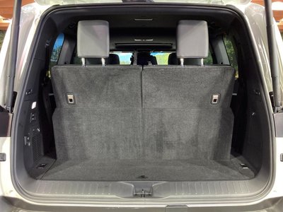 2024 Toyota LAND CRUISER 300 photo 12