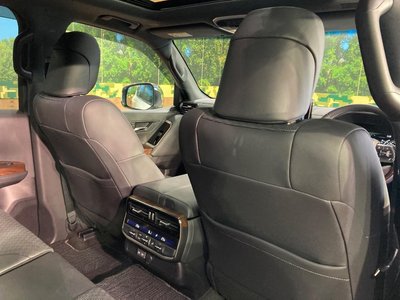 2024 Toyota LAND CRUISER 300 thumbnail 39