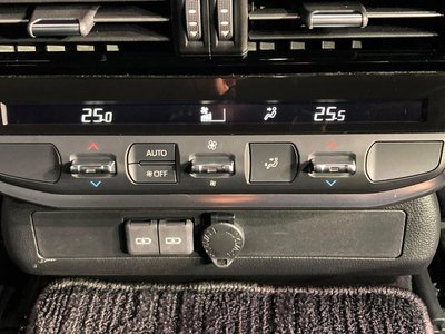 2024 Toyota LAND CRUISER 300 thumbnail 41