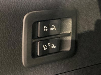2024 Toyota LAND CRUISER 300 thumbnail 37