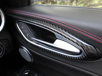 صورة 30 لـ 2019 ALFA Romeo JULIA