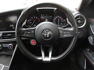 صورة 20 لـ 2019 ALFA Romeo JULIA