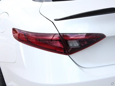 صورة 17 لـ 2019 ALFA Romeo JULIA