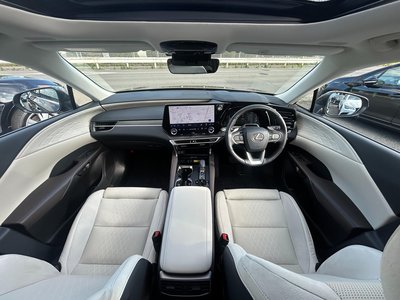 2023 Lexus RX photo 6