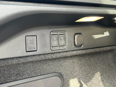 2023 Lexus RX thumbnail 27