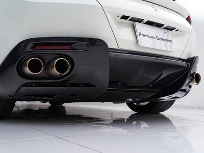 2025 Ferrari ROMA SPIDER thumbnail 19