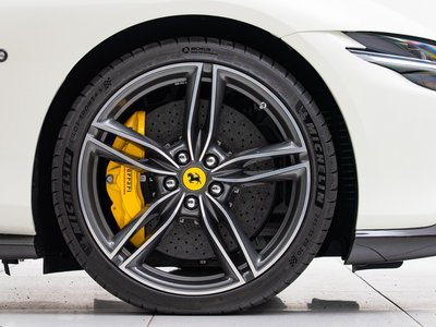صورة 12 لـ 2025 Ferrari ROMA SPIDER