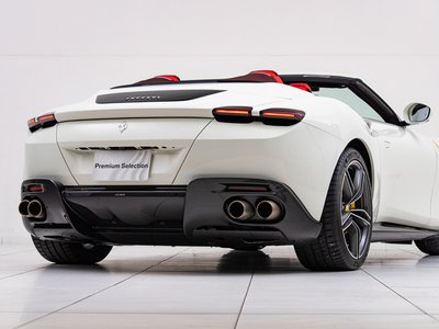 2025 Ferrari ROMA SPIDER thumbnail 52