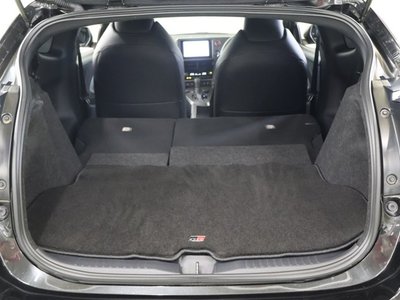 صورة 34 لـ 2025 Toyota GR YARIS