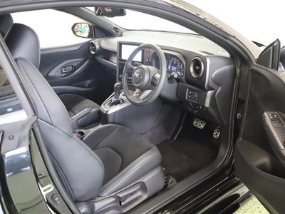 صورة 29 لـ 2025 Toyota GR YARIS