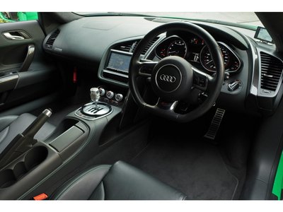 2014 AUDI R8 — фото 14