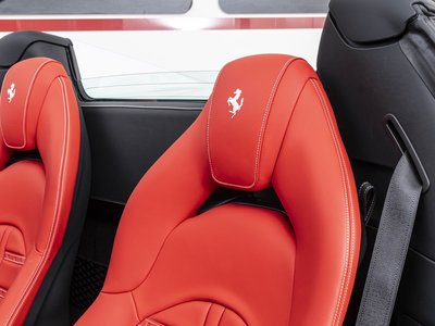 2022 Ferrari F8 SPIDER — фото 13