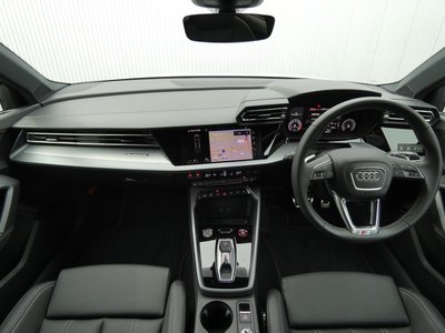 صورة 2 لـ 2025 AUDI S3 SPORTBACK