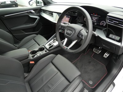 صورة 4 لـ 2025 AUDI S3 SPORTBACK