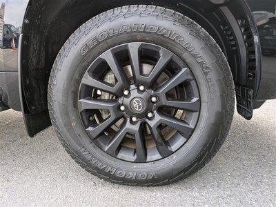 2023 Toyota LAND CRUISER PRADO photo 11