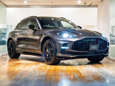 2025 Aston Martin DBX — миниатюра 3