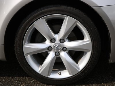 صورة 29 لـ 2010 Lexus SC