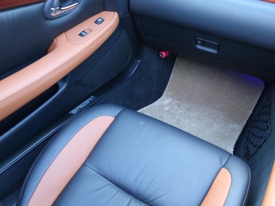 صورة 58 لـ 2010 Lexus SC