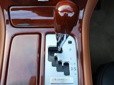 صورة 40 لـ 2010 Lexus SC