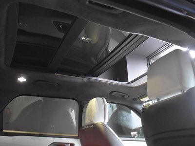 2020 LAND Rover RANGE ROVER VELAR photo 12