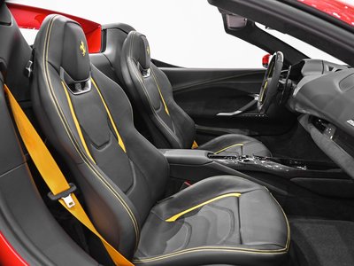 صورة 15 لـ 2025 Ferrari 296 GTS